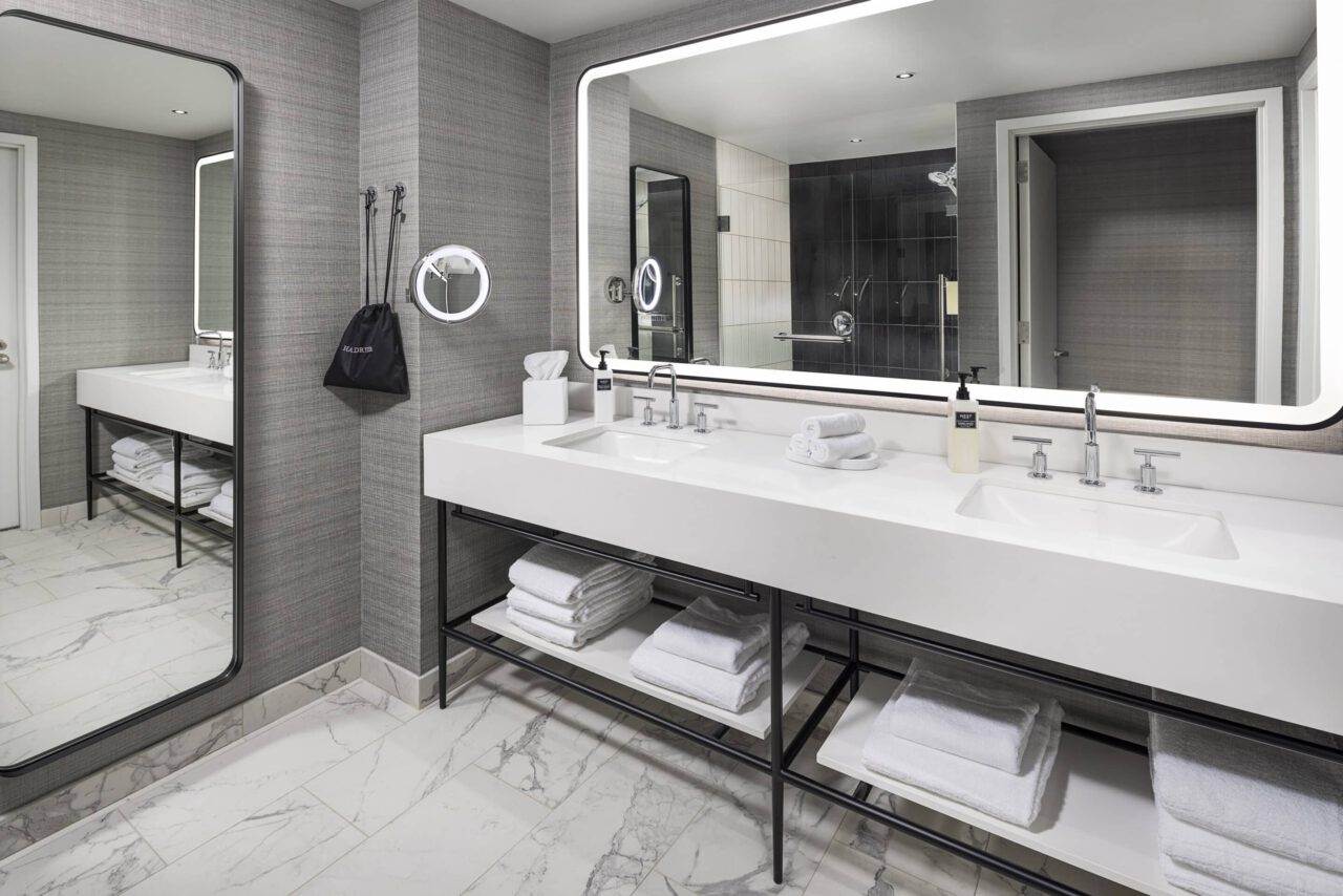 Starlite Suite bathroom - Signia by Hilton Atlanta