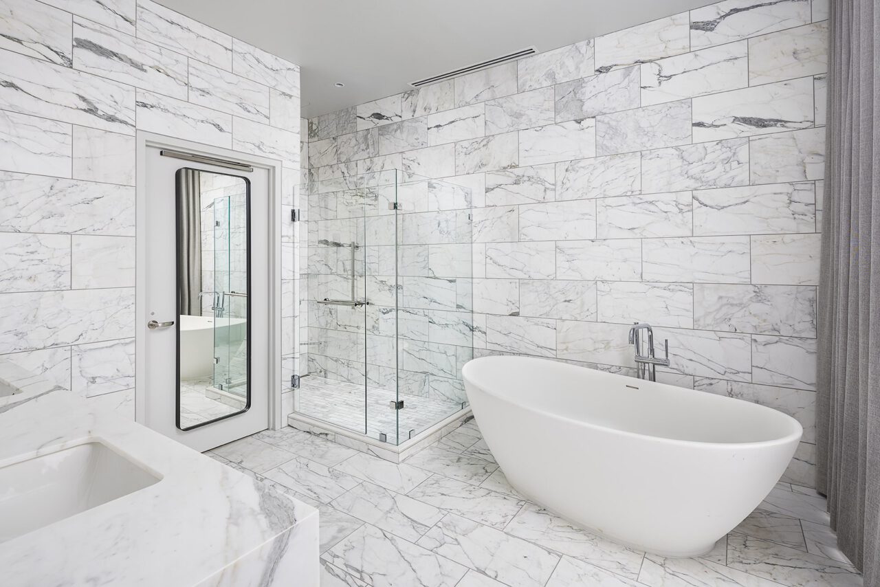 Presidential Suite, Master Bathroom- Signia by Hilton Atlanta