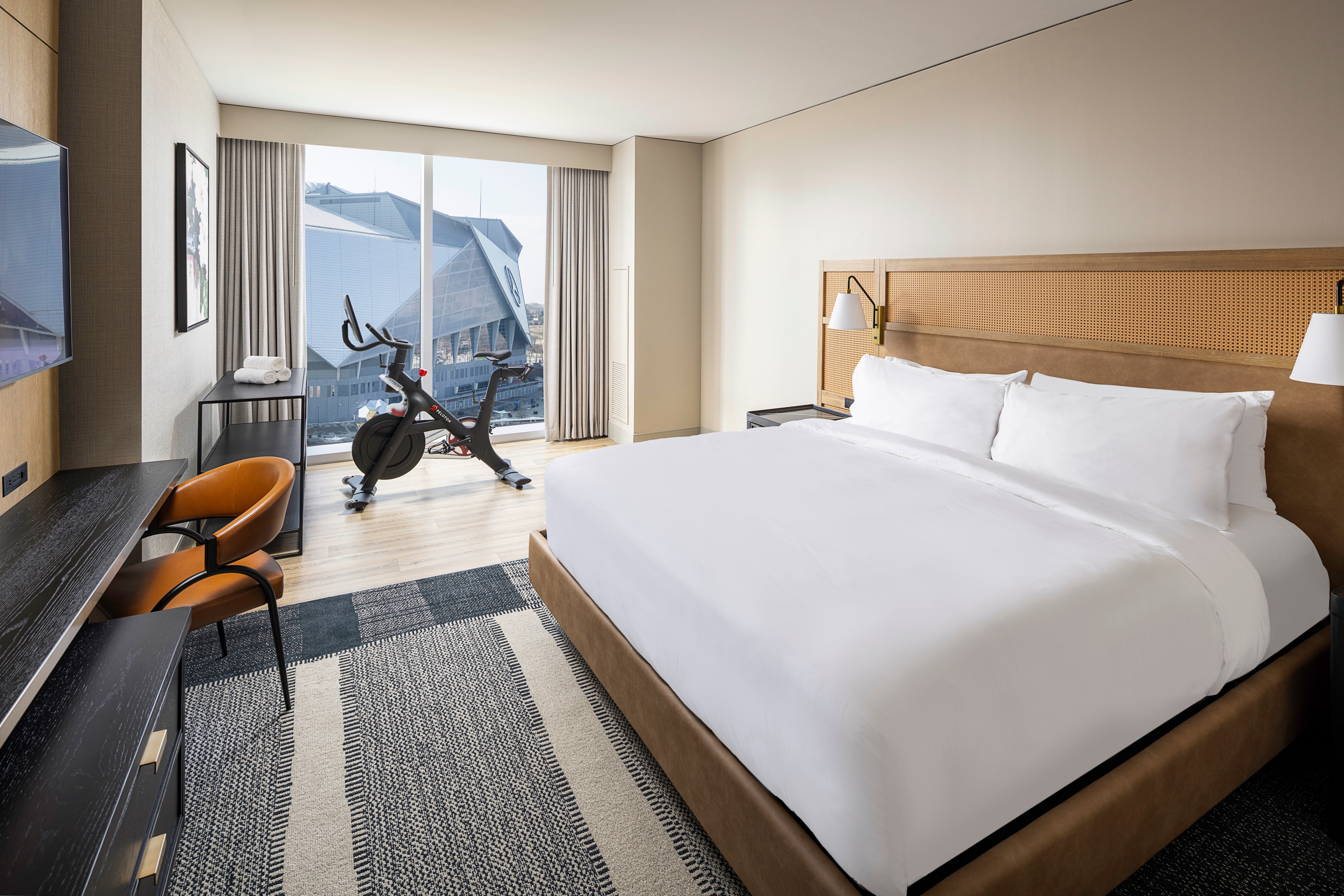 Guest Room with Peloton, Signia by HIlton Atlanta
