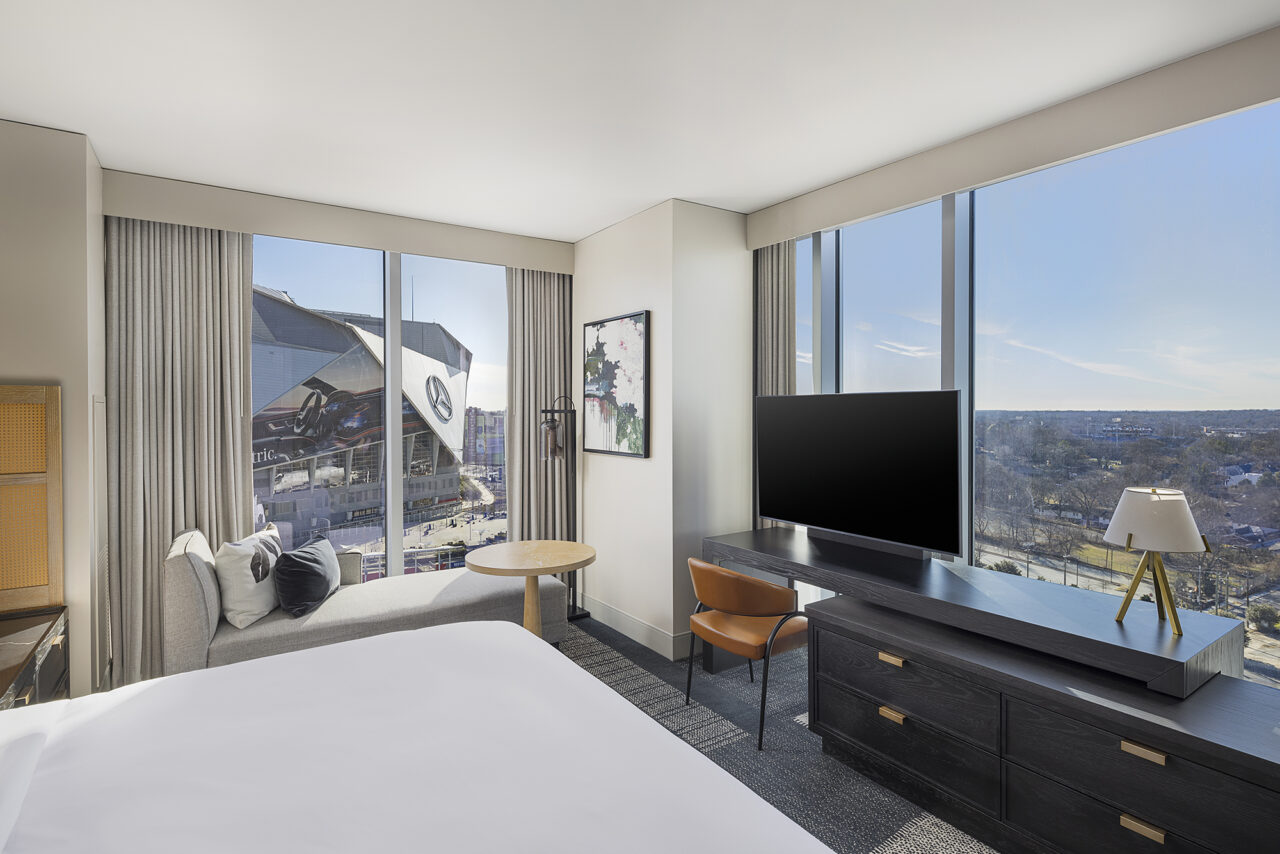 Corner King Room - Signia by Hilton Atlanta