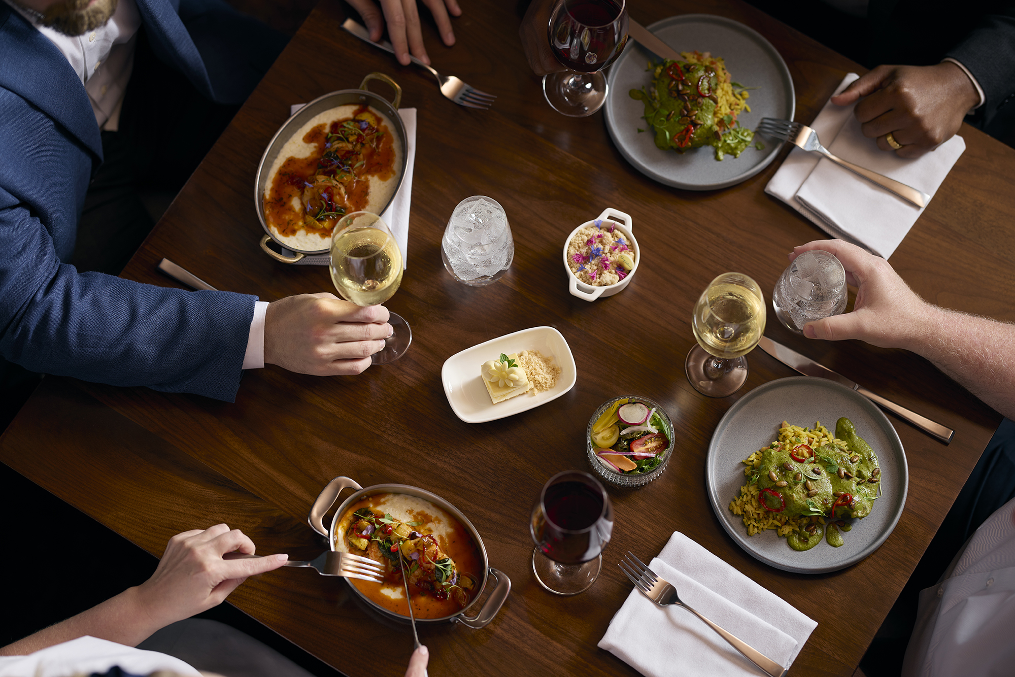 Club Signia - Breakfast, Lunch and Dinner Inside Signia by Hilton Atlanta